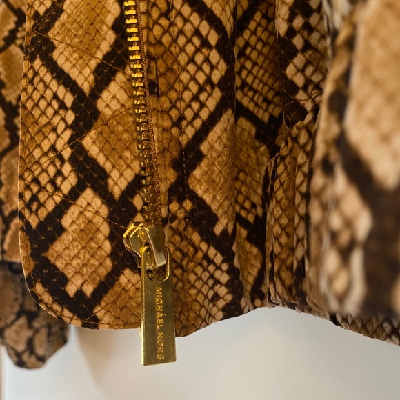 LAST DAY TO BUY! MICHAEL KORS JACKET - Picture 10 of 13